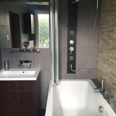 Apartament Apartament Z Osobną Sypialnią I łazienką Z Oknem *